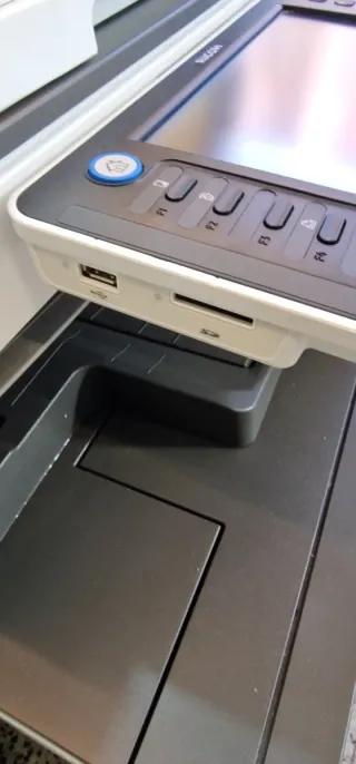 Impresora Ricoh MP C2011 Color Multifunción