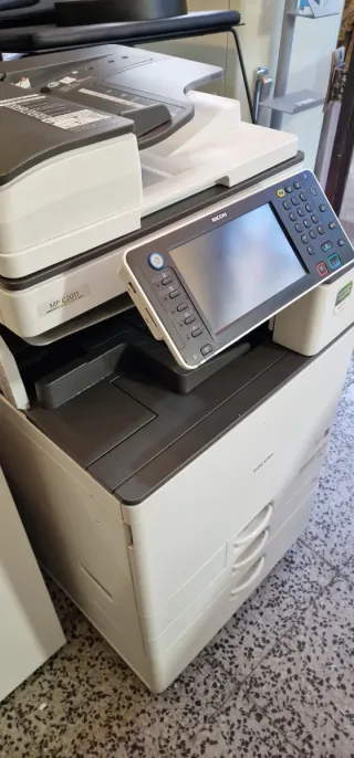 Impresora Ricoh MP C2011 Color Multifunción