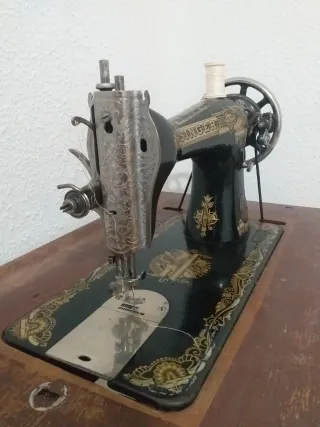 Máquina de Coser Singer Antigua