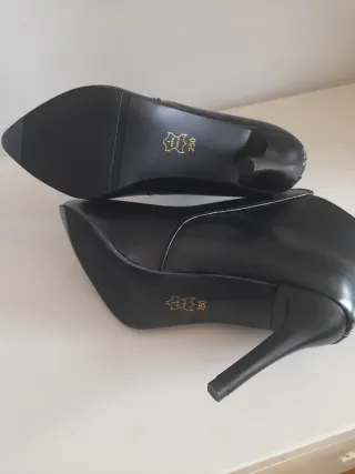 Botines negros tacón aguja