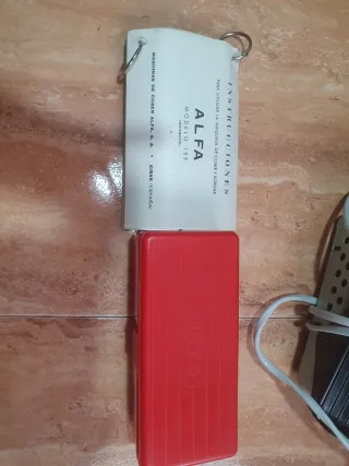 Máquina de coser Alfa