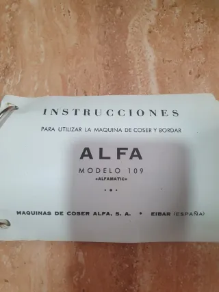 Máquina de coser Alfa