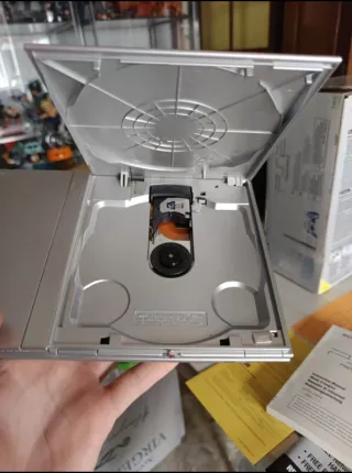 PS2 Plata Satinado + Juegos y Accesorios