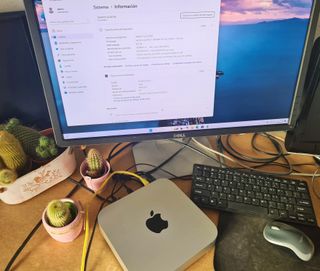 Mac Mini Apple i7 2.3 ghz 16Gb Ssd 480GB Windows11
