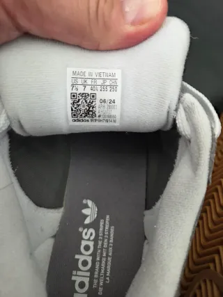 Adidas Campus talla 40,5 Grises