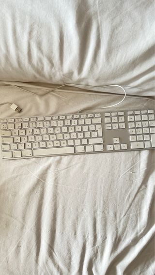 Ratón y teclado Apple (original) con cable