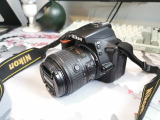 Cámara Nikon D5500 + Lente AF-S DX 18-55mm