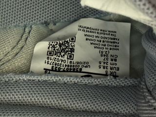 Zapatillas Nike grises y beige