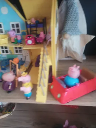 Lote de figuras y casa Peppa Pig