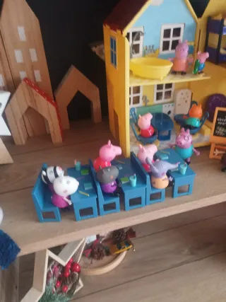 Lote de figuras y casa Peppa Pig