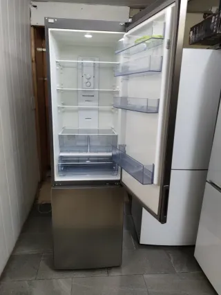 Nevera Benavent 200x60cm A+ no Frost con Garantia