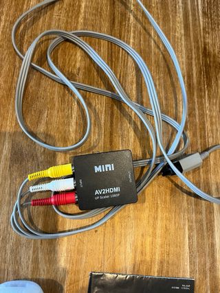 Nintendo Wii con 4 mandos y 4 juegos