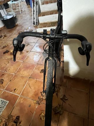 Bici da Gravel Giant Revolt Advanced 2 L-M