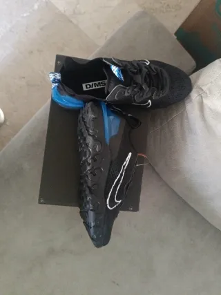 Zapatillas Nike Negras y Azules