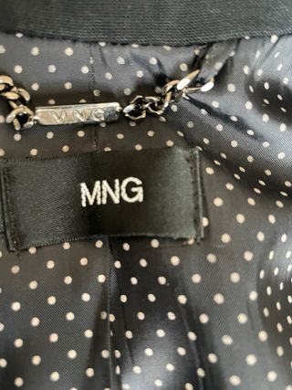 Americana Mango Negra