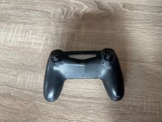 PS4 (PlayStation 4) + Juegos y 1 mando