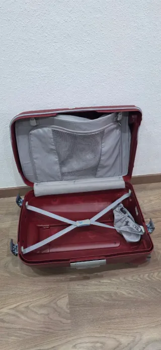 Maleta de viaje Roncato roja