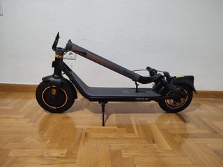 Patinete Eléctrico Cecotec Bongo D30 XL