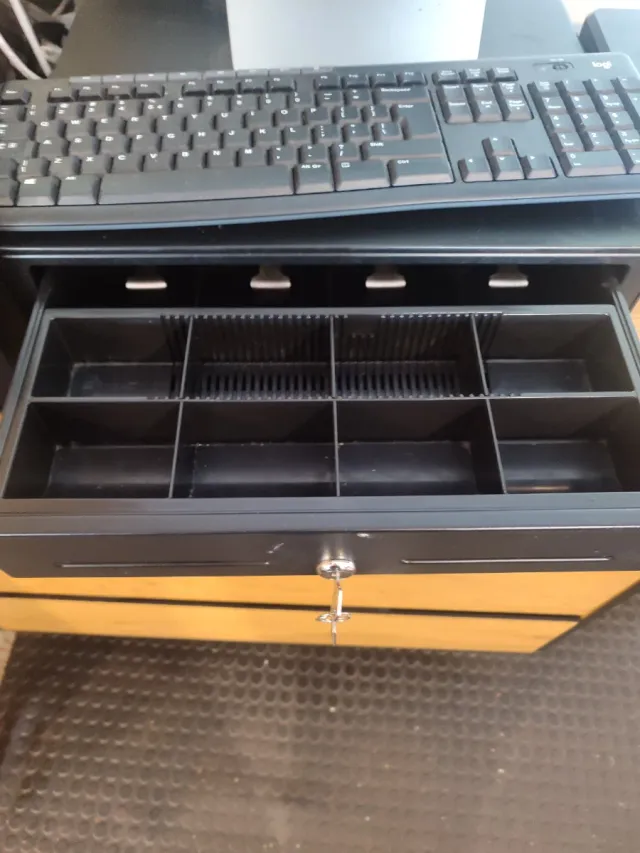 TPV Táctil con Cajón e Impresoras Térmicas