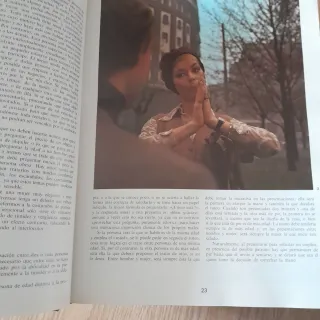 Enciclopedia gráfica femenina. EVA, el arte de ser