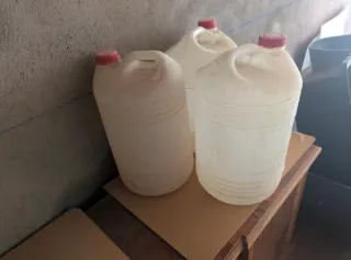 3 Garrafas de Agua 25L. Gratis