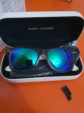 Occhiali da sole Ray-Ban Wayfarer neri