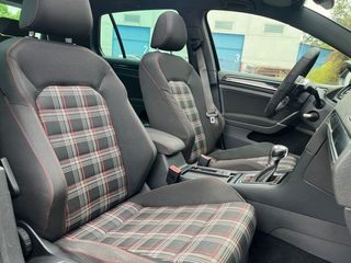 Volkswagen Golf 2.0 TSI 230cv DSG GTI Performance BMT