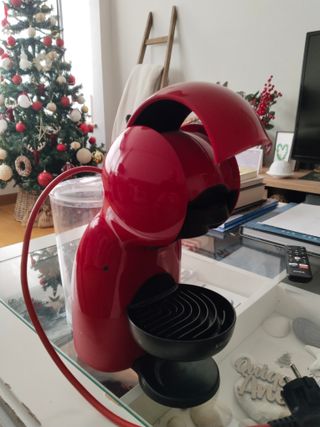 Cafetera Dolce Gusto Roja