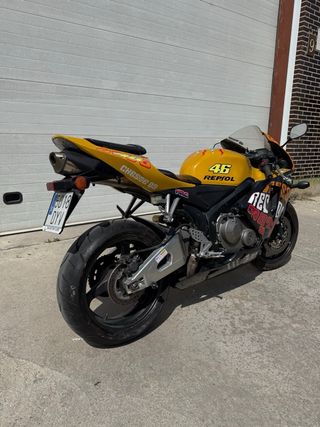 Honda CBR 600RR Blanca