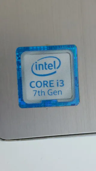 Portátil Lenovo Yoga 530. I3