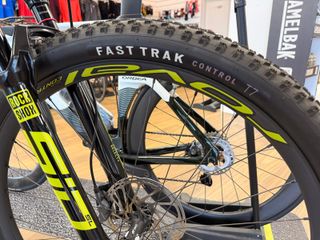 Specialized Epic World Cup Expert L 2025