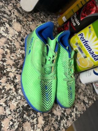 Botas de fútbol