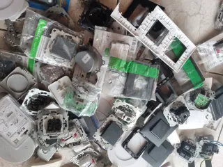 Lote interruptores y mecanismos eléctricos