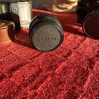 Cámara Yashica FX-D Quartz con lente Soligor