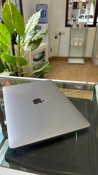 MacBook Air 2020 Gris 512GB 8GB RAM i5