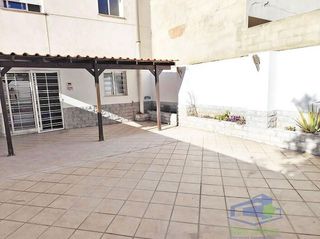 Piso en alquiler en Monserrat