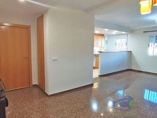 Piso en alquiler en Monserrat