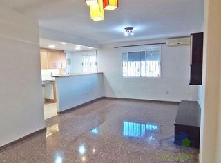 Piso en alquiler en Monserrat