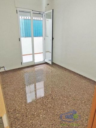 Piso en alquiler en Monserrat