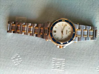 Reloj Gucci Chapado Oro y acero
