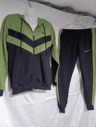 Chándal Nike Verde y Negro