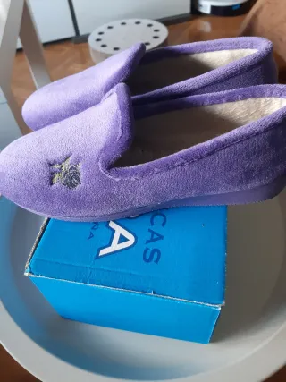 Zapatillas de casa moradas
