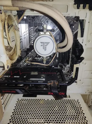PC gaming - RX 6600