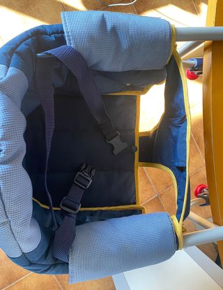 Sillita/trona portátil para mesa CHICO