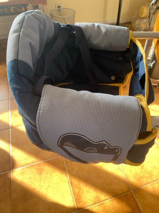 Sillita/trona portátil para mesa CHICO