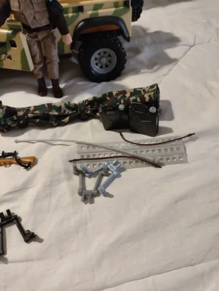 Madelman Explorador 4x4 con Accesorios