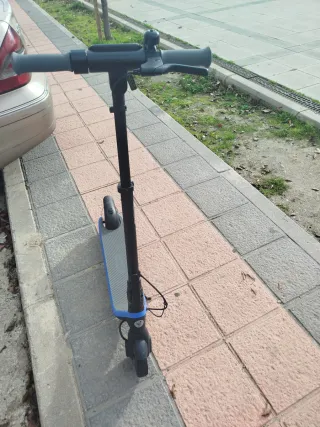 Patinete eléctrico infantil