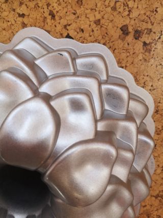 Molde Blossom Bundt de alumunio de Nordic Ware