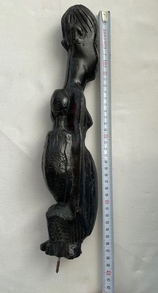 Scultura etnica in legno