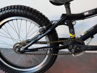 Bicicleta Monty Trial Negra